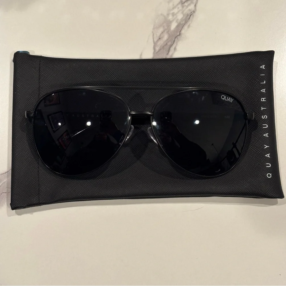 Quay Australia Dark Aviator Sunglasses - Picture 2 of 10